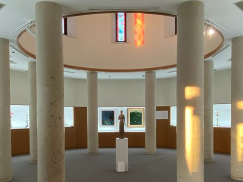 鷹山宇一記念美術館（ランプ館）