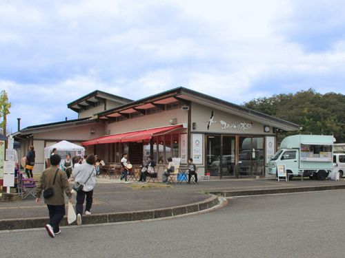 イベント「コウノトリ感謝祭」の様子