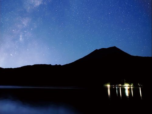 御池の星空