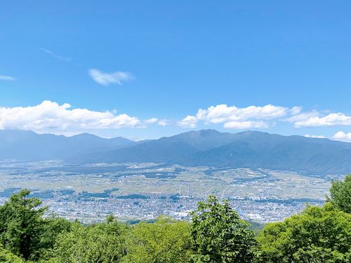 箕輪町は、長野県内で最も人口の多い町です。
