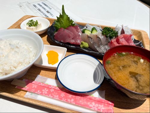 漁業の町でもある東洋町。新鮮な魚が安く手に入ります！