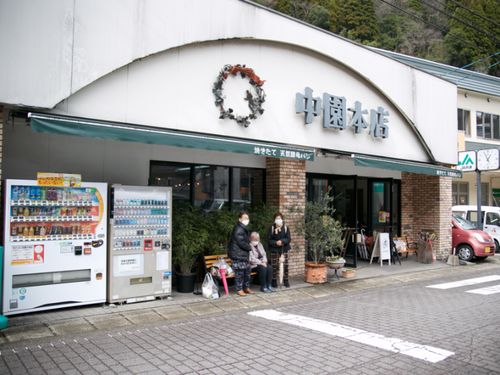 バスを待つ方々
