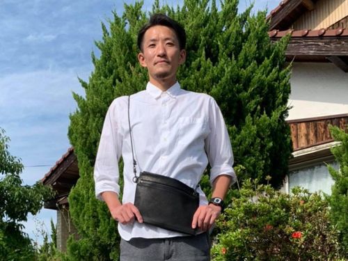 中岡佑輔さん：害獣皮を使ったプロダクトを製作中！