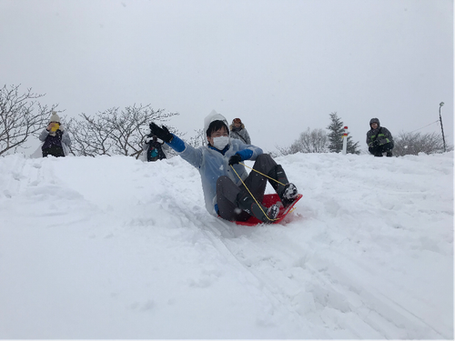 雪は大切。雪のおかげで水が良いし冬寒くないし、春が嬉しい。