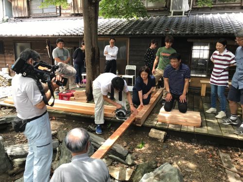 まちづくりに関心のある人を集めての勉強会を定期的に開催しています。