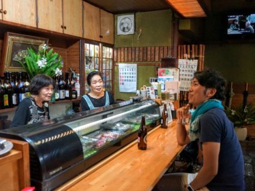 居酒屋ふみのお母さんたちはいつも元気！