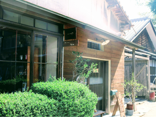 先日「ao cafe」は11周年を迎えました。 自給自足や移動販売など次々と新しい取り組みに挑戦されています。 八女にお越しの際はぜひのぞいてみてください。 https://coin.machino.co/regions/yame/shops/501551925536