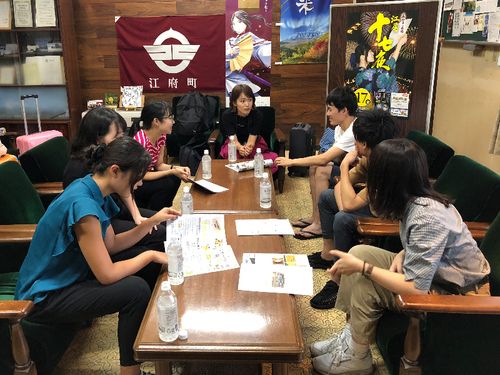 学生さんたちが研修で役場を訪問され、町の取り組みを説明