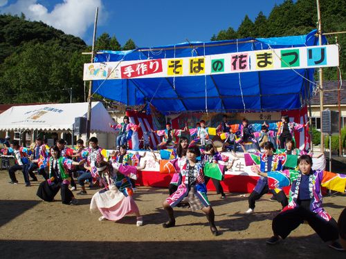 地域皆でそろっての踊り