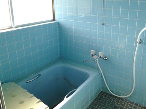 元々はこーんな浴室が…