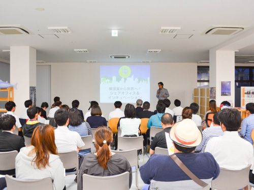 普段のチャレンジャーズピッチの様子。市内の方が大勢参加します。