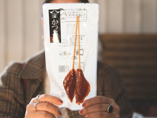 魚を気軽に食べられる「骨なし串ひもの」