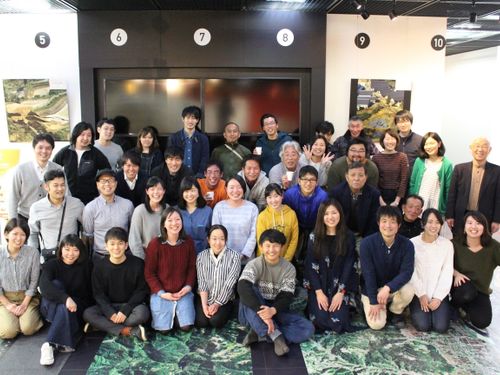 イナカレッジ2018年度の報告会。地域の人もインターン生も一緒になって懇親会！