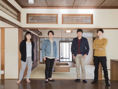 移住・定住を行っているメンバー(市役所職員と地域おこし協力隊)