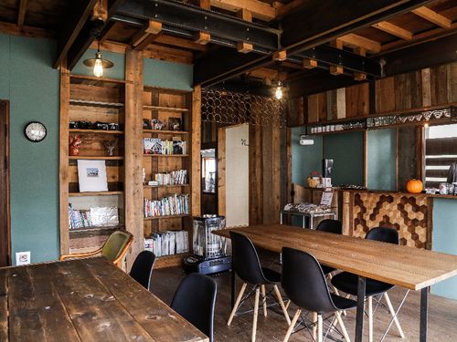 私も移住者です。現在は町内でコーヒースタンド＆シェアスペースを運営しています。