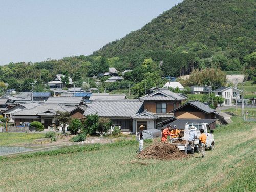 香川県まんのう町にある農園の風景です。