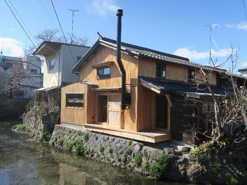 湖北暮らしの案内所どんどん（秘密基地のようなシェアスペース）