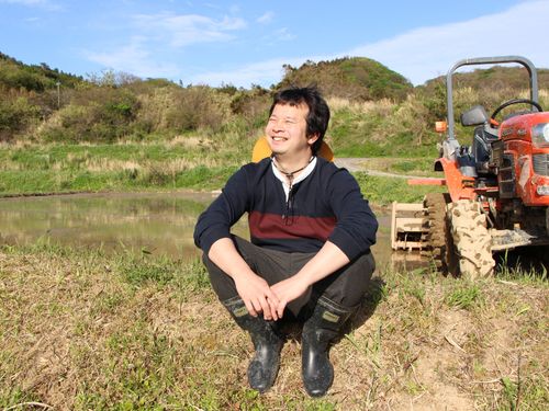 林俊伍さん。商社マン・高校教員を経て、夫婦で株式会社こみんぐるを創業
