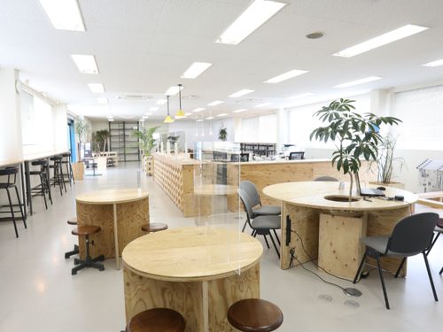サカビズオフィス（坂出市役所内）