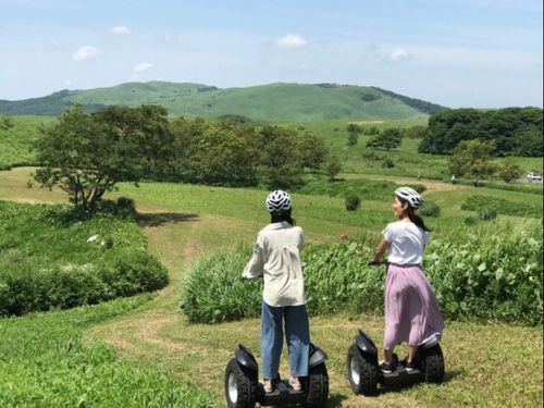秋吉台をセグウェイで駆け巡る人気のアクティビティ！「セグウェイツアーin秋吉台」
