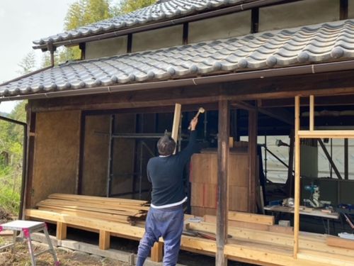 店舗となる古民家（空き家）を改装