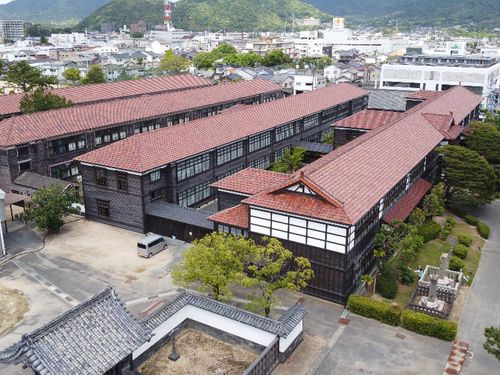 4棟のうち2棟は「萩・明倫学舎」として生まれ変わりました