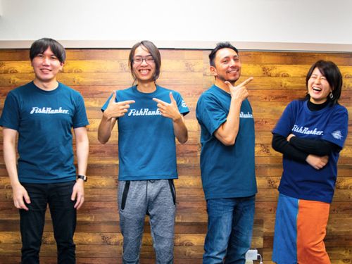 とにかく明るいメンバー（ひとり欠席）