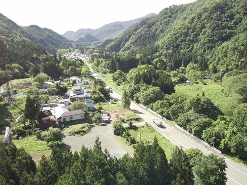 店舗の周りの写真。これでも山形駅から２０分