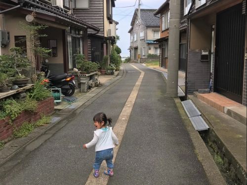 迷路のような竹野の路地を探検しながら空き家見学