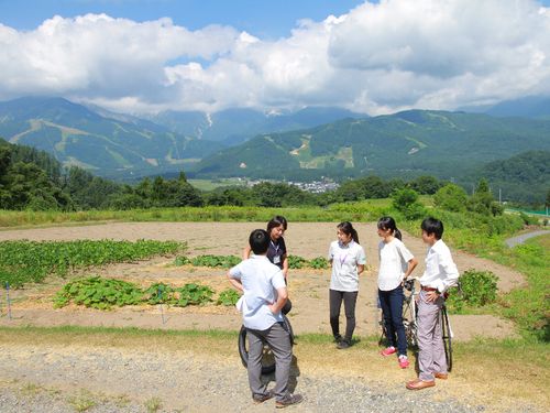 協力隊隊員は、たまに集まって情報交換をしたりします。