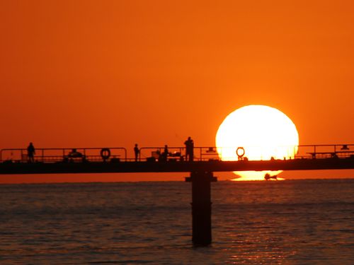 (光市)これからのシーズンに現れるだるま夕陽。見た人はきっと幸せに！(写真提供・光市）