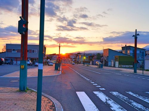 電線地中化済みの綺羅街道