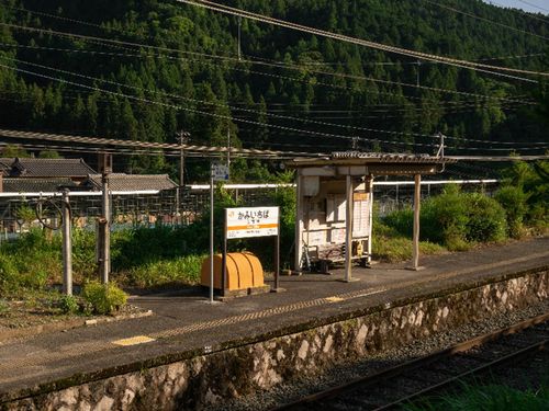 上市場駅
