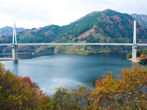 秋の弥栄湖畔の風景☆この景色が、あなたの日常に！