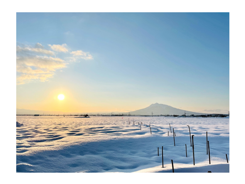 岩木山を望む雪景色