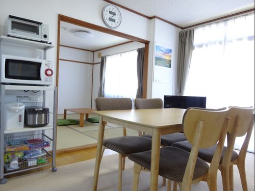 体験住宅には最低限必要な家具・家電が備え付けてあります。