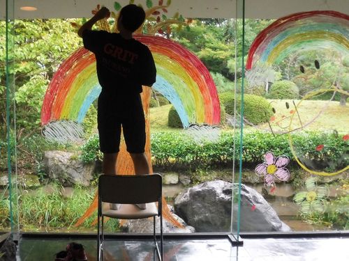 表現する面白さや喜びを育み　ありのままの表現を受け入れる　