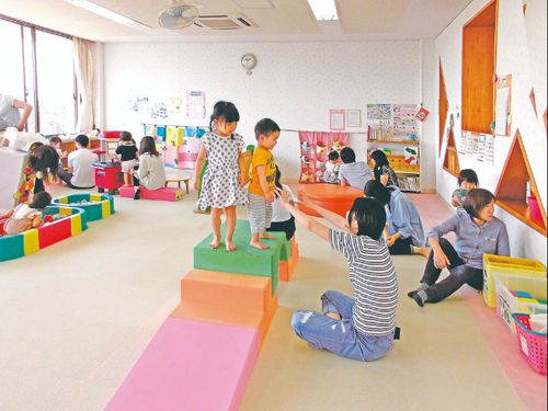 子育て支援センター