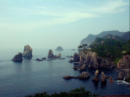 長門市青海島 海上アルプス | 奇岩群が立ち並ぶ絶景スポット