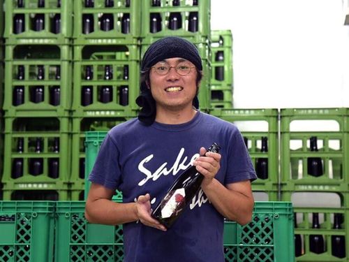 阿武の鶴酒造といっしょに長門市向津具(むかつく)エリアのお酒をプロデュースした津田さん