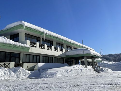 西目屋村役場庁舎