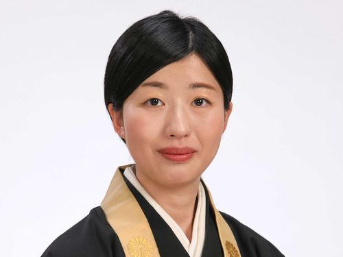 大本山石山寺　座主　鷲尾龍華師