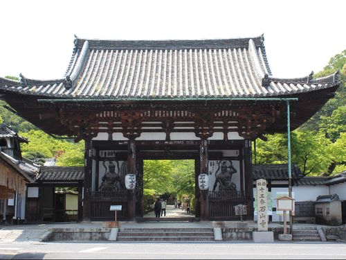 石山寺　東大門