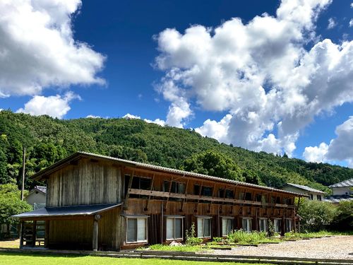 「里山ながや・星野川」。この一室で里山暮らしを体験します