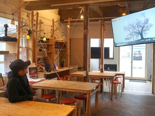 活動場所は「コワーキングスペースJIMBA」。町内外の人や情報がここに集まります。