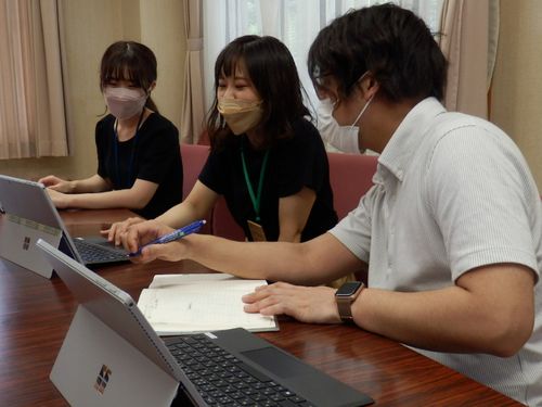 仕事のひとコマ