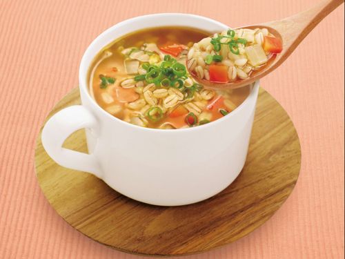 スープで食べるもち麦和だしカレー味