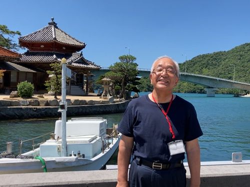 林サポーターと西堂寺六角堂