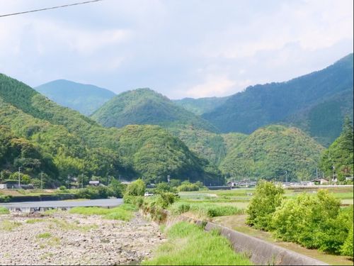 のどかな里山をEバイクでポタリング