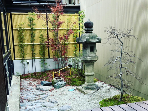 個人宅の中庭